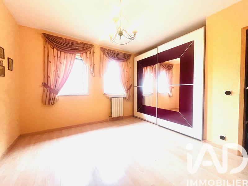 Maison - 83 m² - 5 pièces