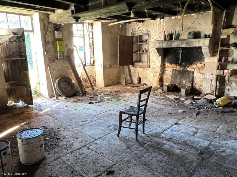 Maison en pierre - 72 m² - 2 pièces