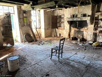 Maison en pierre - 72 m² - 2 pièces