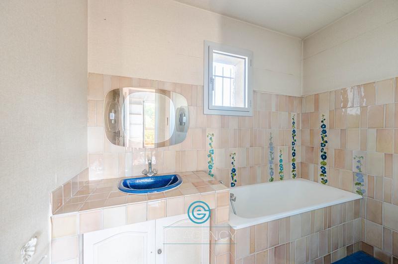 Maison - 200 m² - 6 pièces