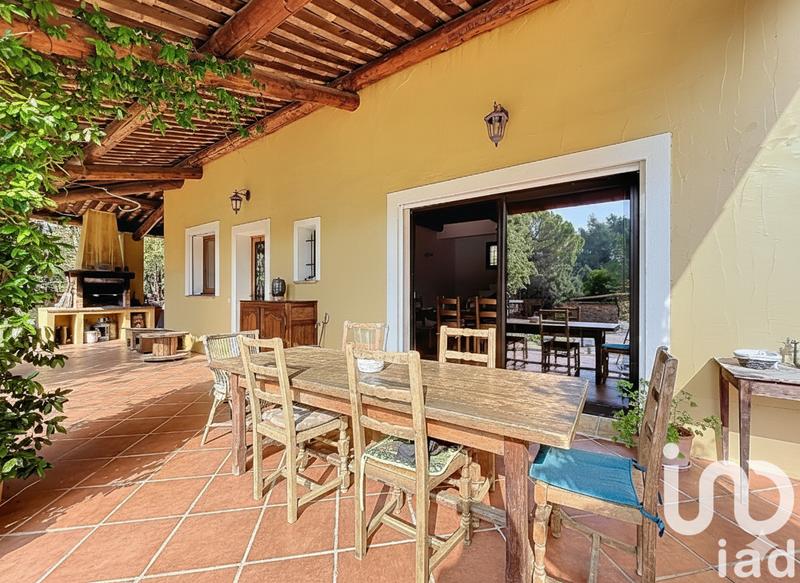 Maison - 198 m² - 7 pièces