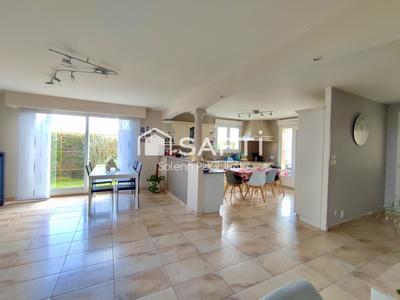 Maison - 170 m² - 5 pièces