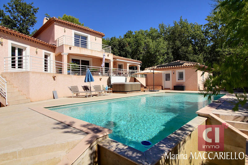 Maison - 150 m² - 5 pièces