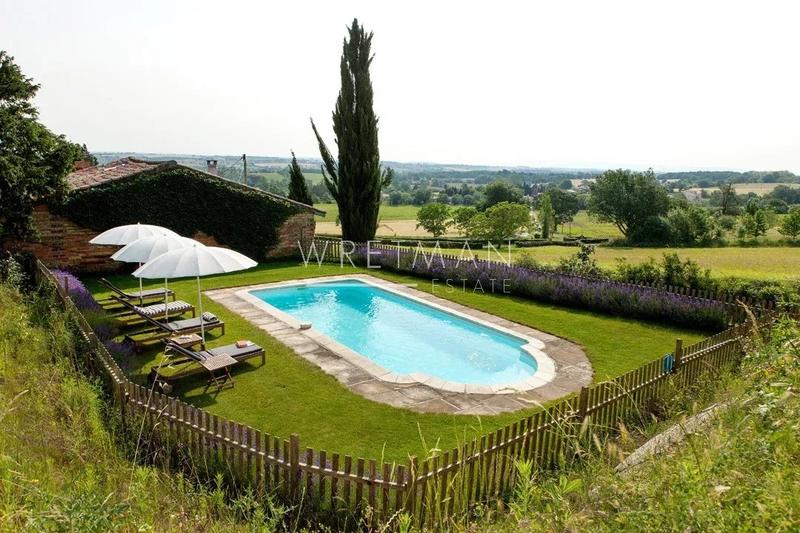 Château - 542 m² - 20 pièces