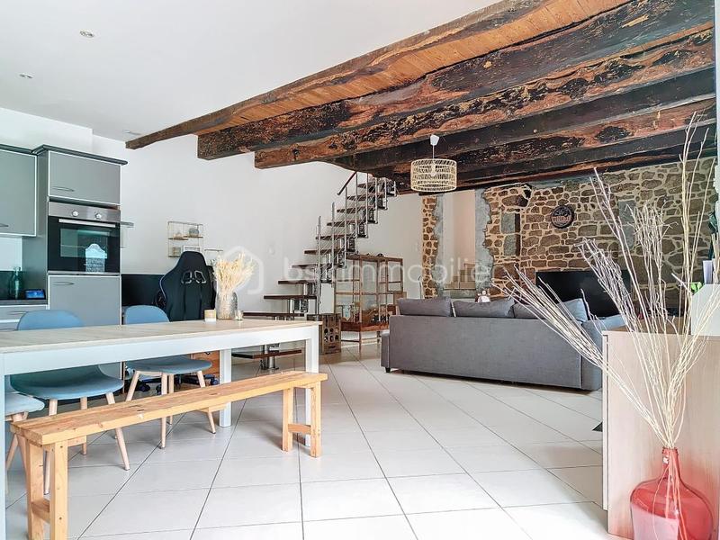 Propriété - 109 m² - 4 pièces