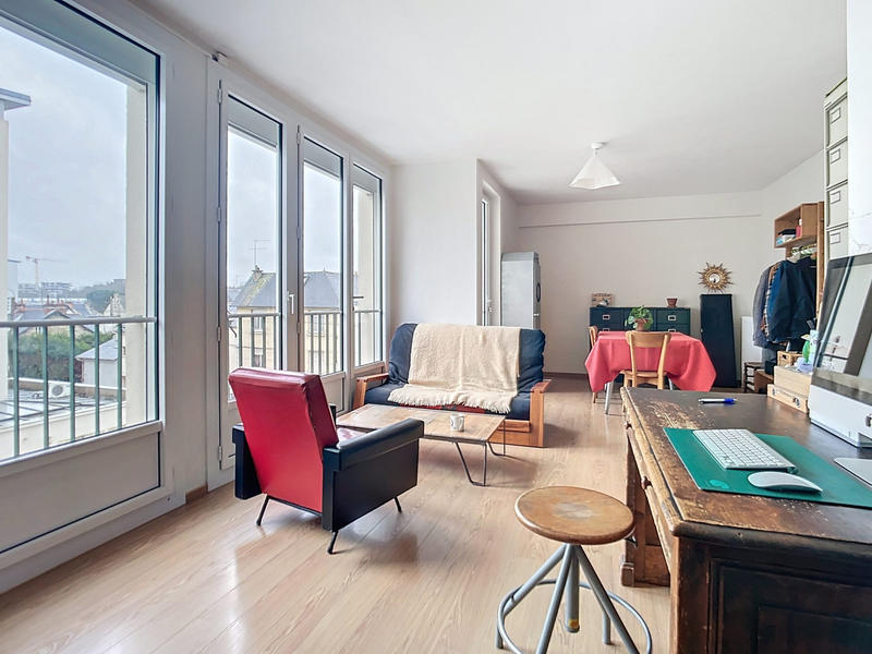 Appartement - 81 m² - 5 pièces