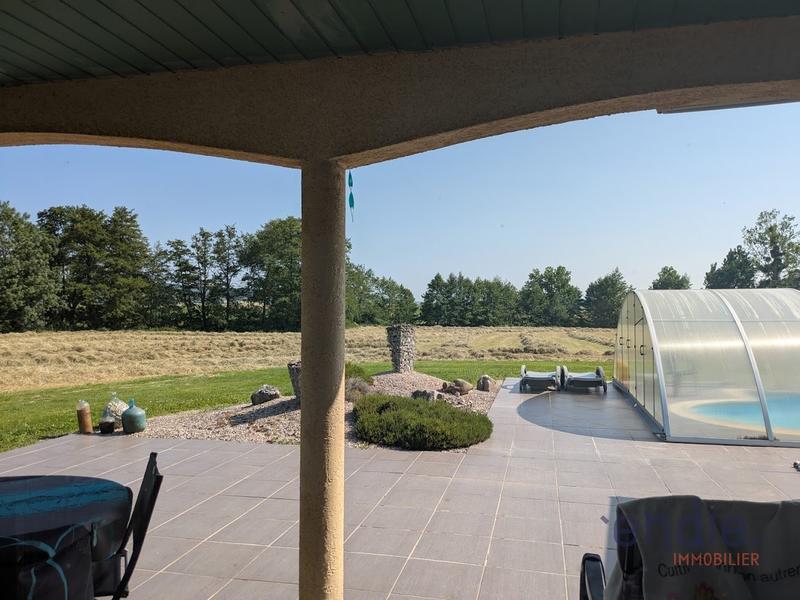 Maison - 169 m² - 8 pièces