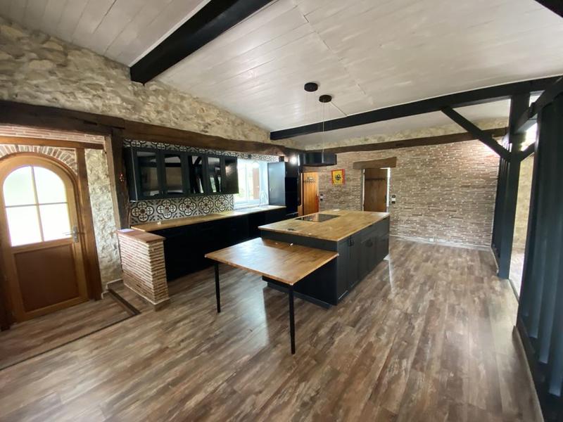 Maison en pierre - 260 m² - 8 pièces