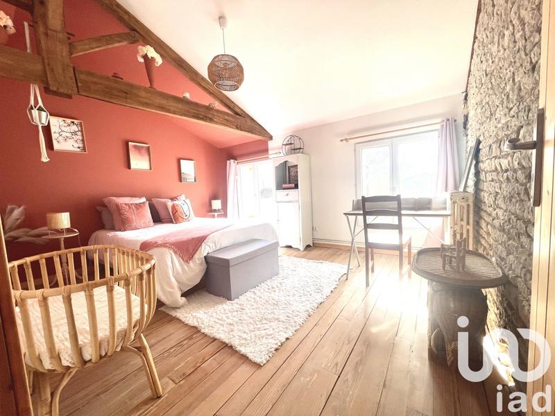 Maison - 248 m² - 10 pièces