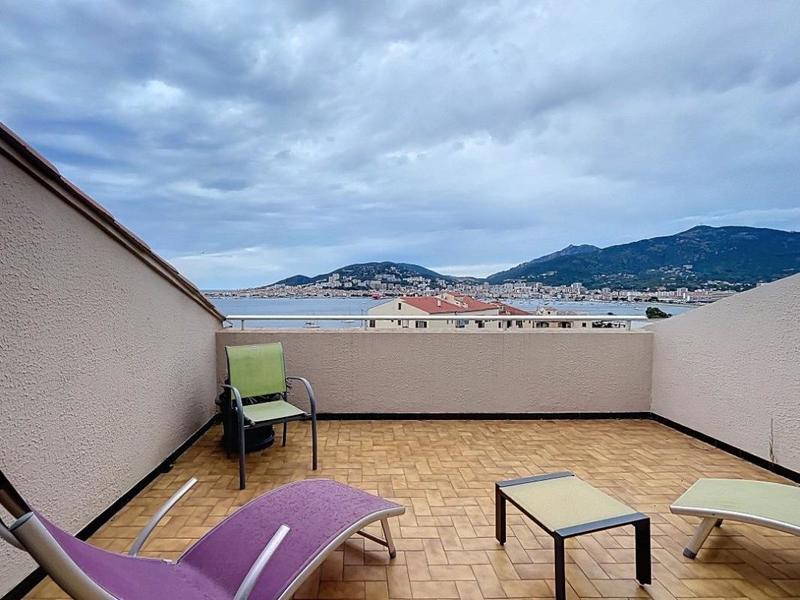 Duplex - 146 m² - 5 pièces