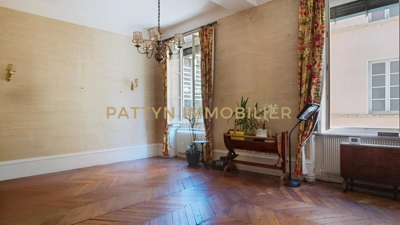 Appartement - 153 m² - 5 pièces