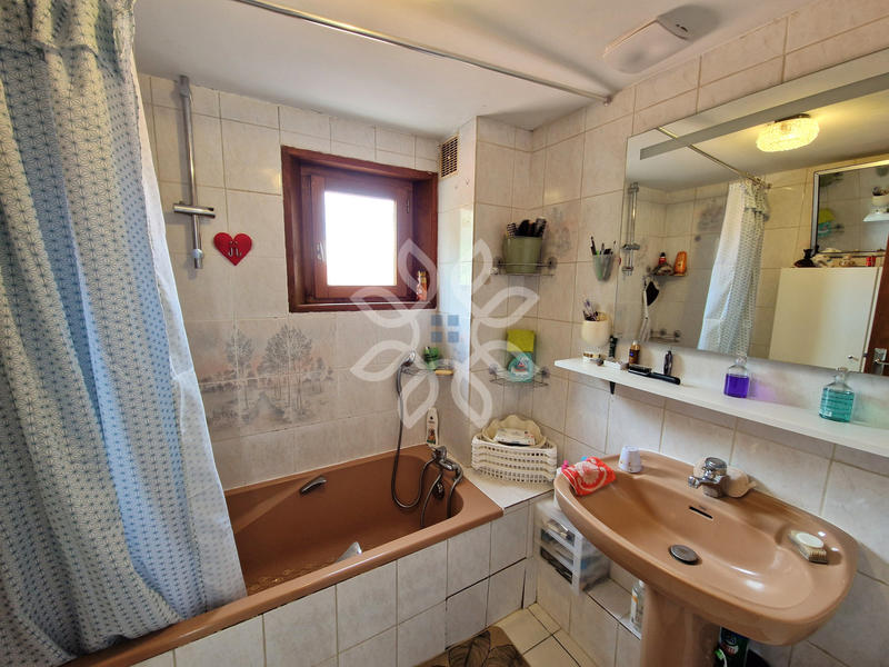 Maison de village - 140 m² - 7 pièces