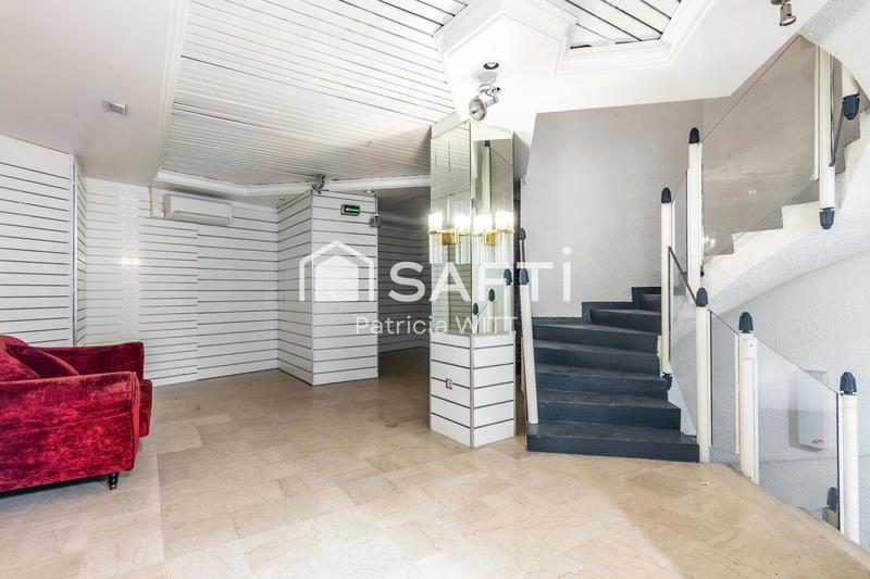 Local commercial - 120 m² - 2 pièces