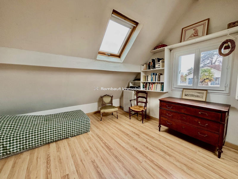 Maison - 142 m² - 8 pièces