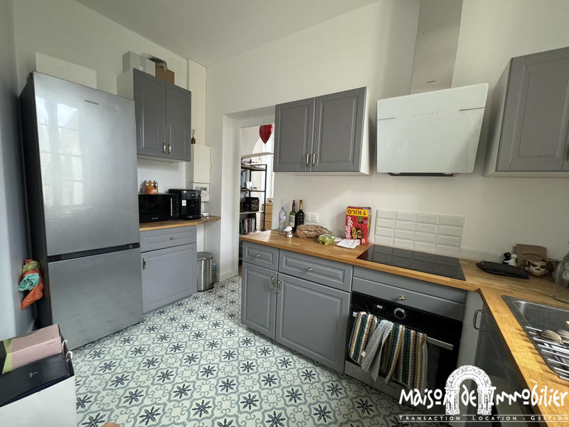 Appartement - 90 m² - 4 pièces