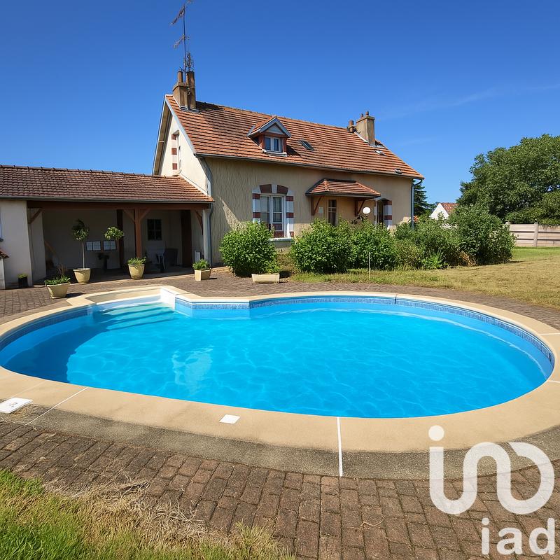 Maison - 180 m² - 8 pièces