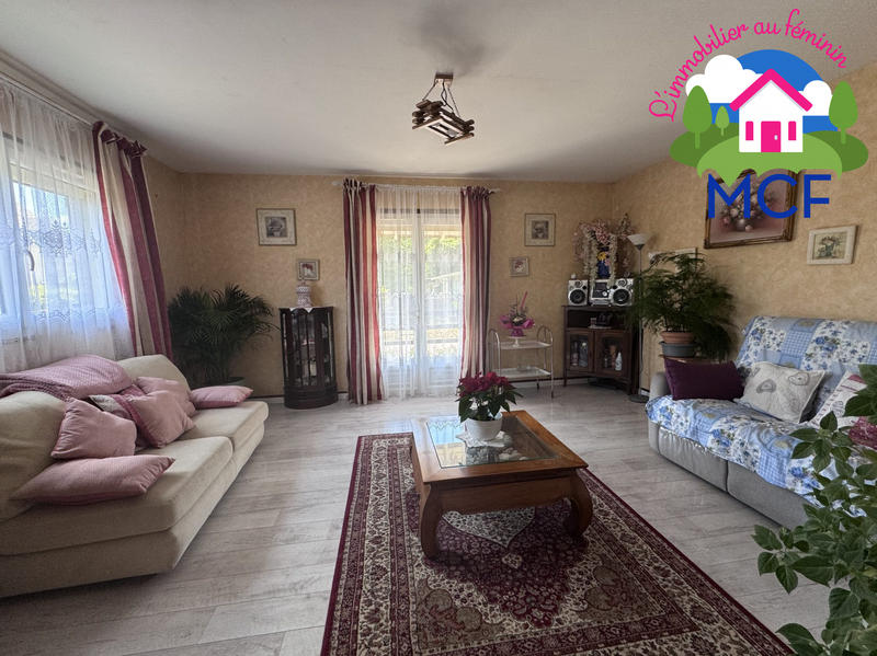 Maison traditionnelle - 121 m² - 7 pièces