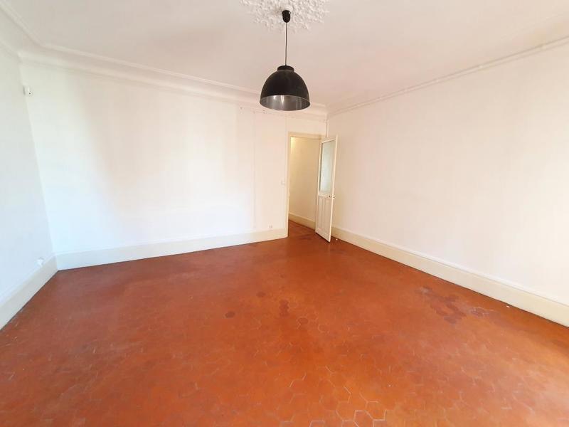 Appartement - 97 m² - 3 pièces