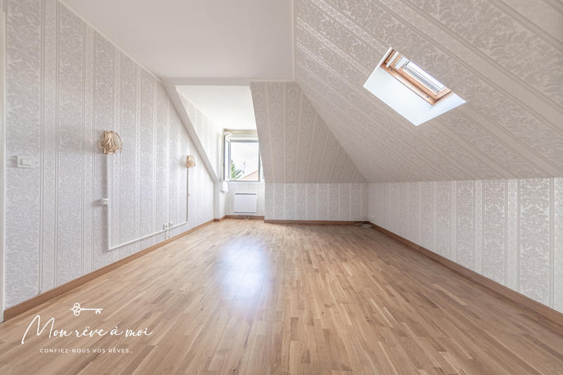 Appartement - 81 m² - 4 pièces