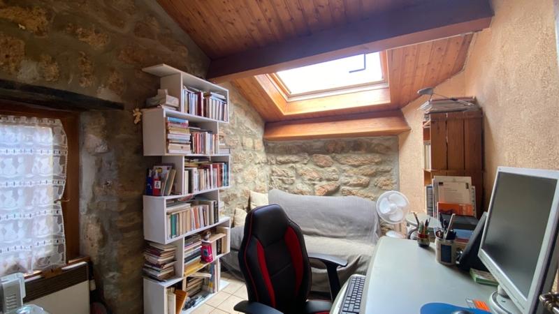 Maison en pierre - 72 m² - 4 pièces