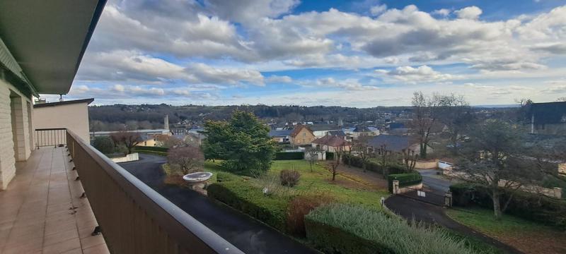 Maison - 290 m² - 7 pièces