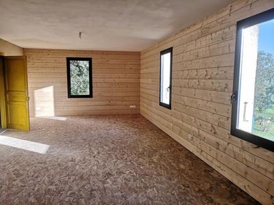 Propriété - 235 m² - 6 pièces