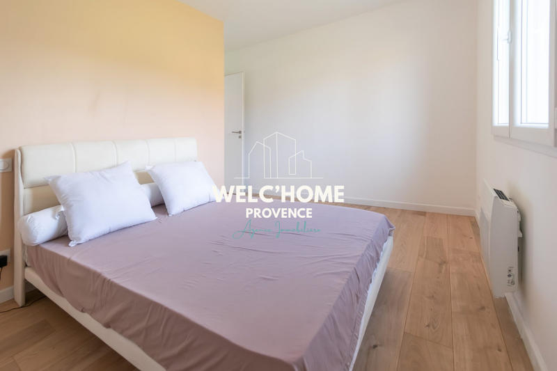 Villa - 100 m² - 5 pièces