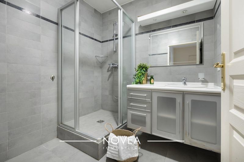 Appartement - 84 m² - 3 pièces