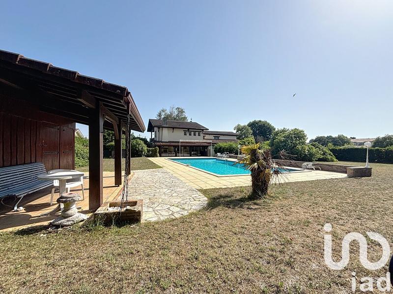 Maison de maîtres - 220 m² - 7 pièces