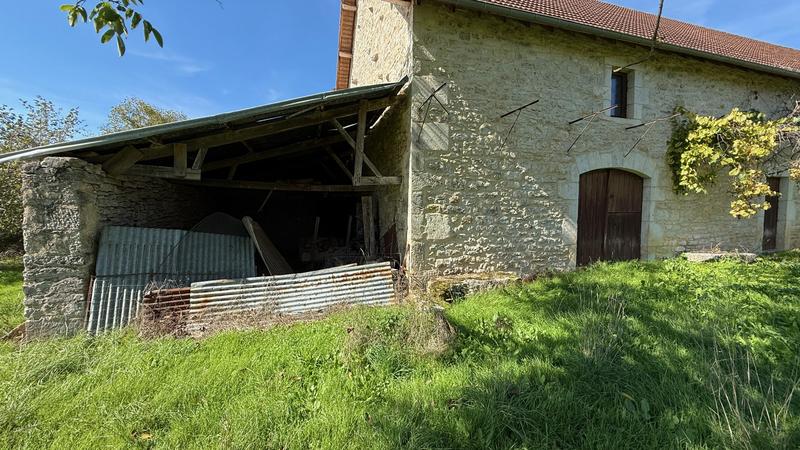 Maison - 207 m² - 1 pièce