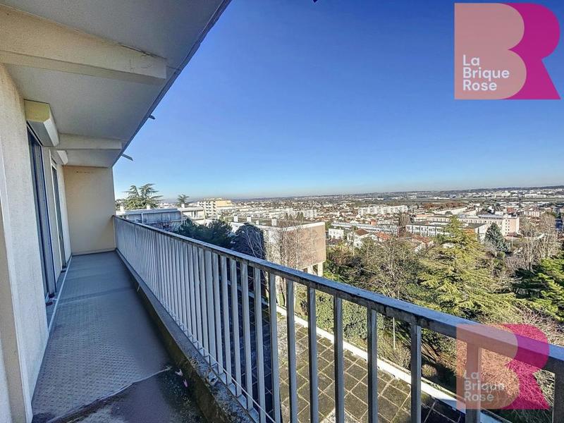 Appartement - 95 m² - 5 pièces