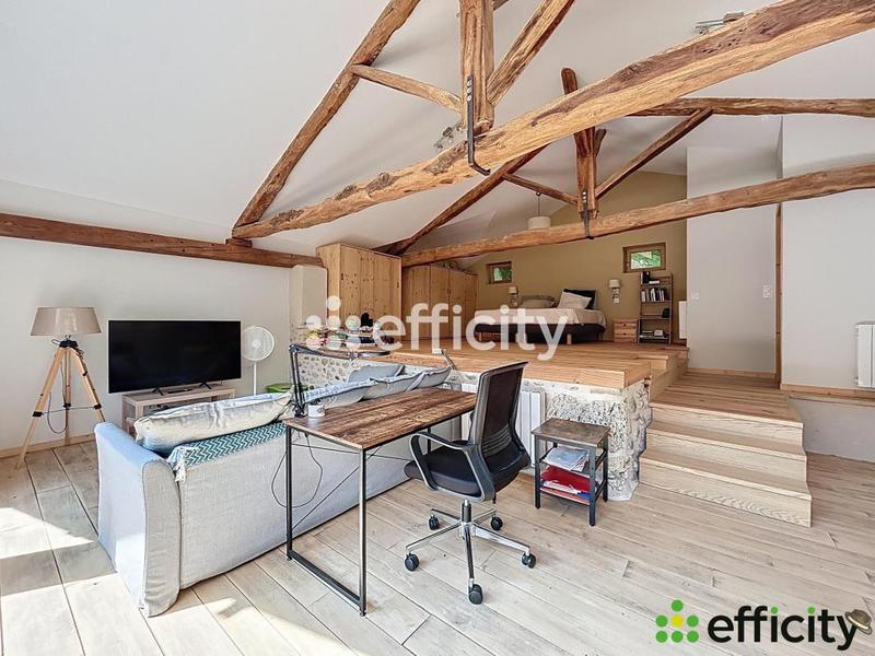 Maison - 390 m² - 12 pièces