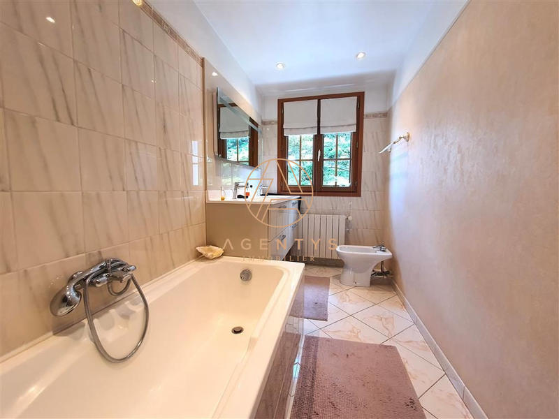 Maison contemporaine - 97 m² - 6 pièces