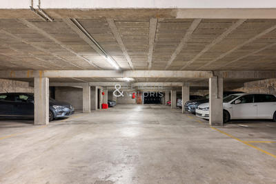 Parking / Garage - 15 m²