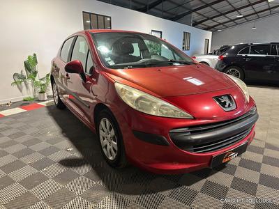 Peugeot 207 1.4i 90cv Trendy - 1ere Main Historique Complet