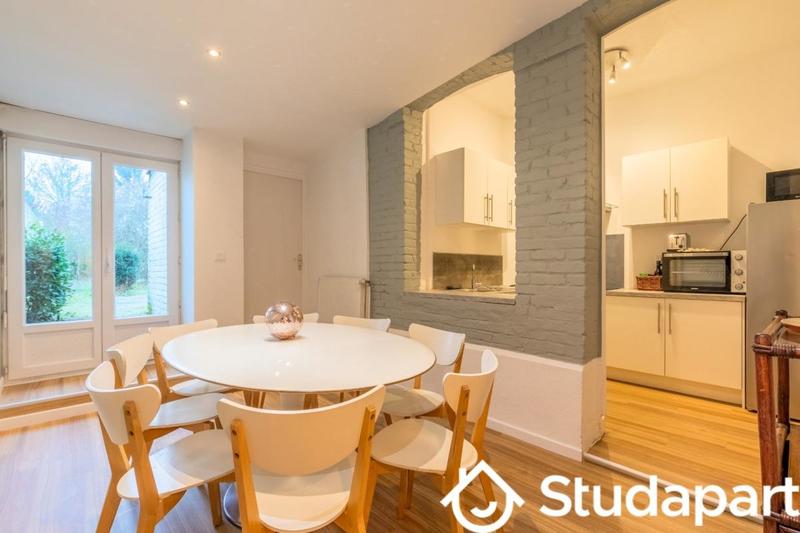 Chambre - 15 m² - 1 pièce