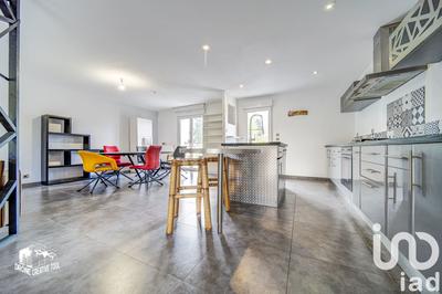 Maison - 138 m² - 8 pièces