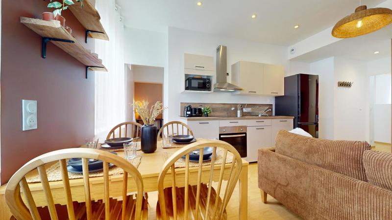 Appartement - 70 m² - 5 pièces