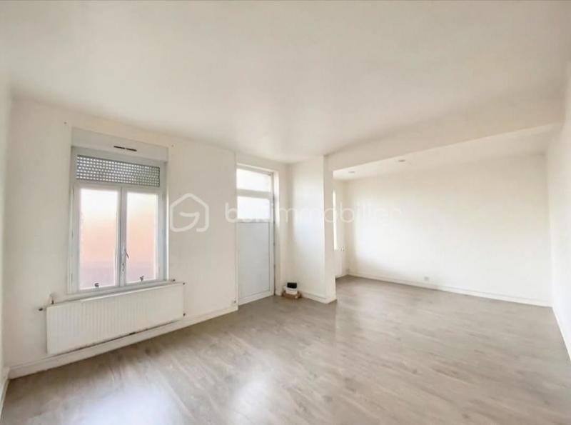 Maison de ville - 100 m² - 5 pièces