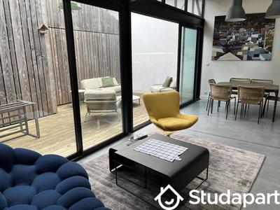 Appartement - 100 m² - 4 pièces