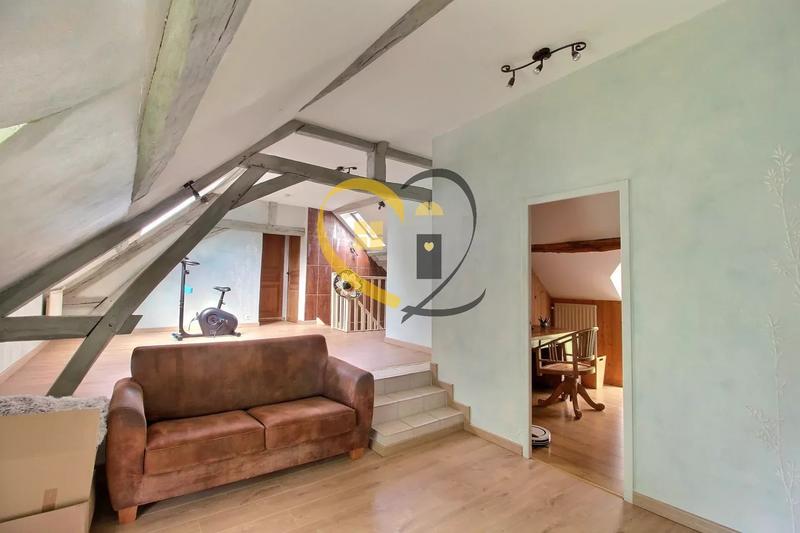 Maison - 243 m² - 7 pièces