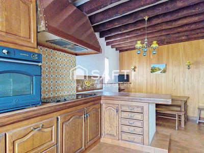 Maison - 248 m² - 7 pièces