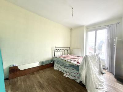 Maison - 180 m² - 8 pièces