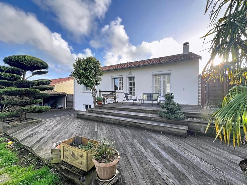 Maison - 88 m² - 4 pièces