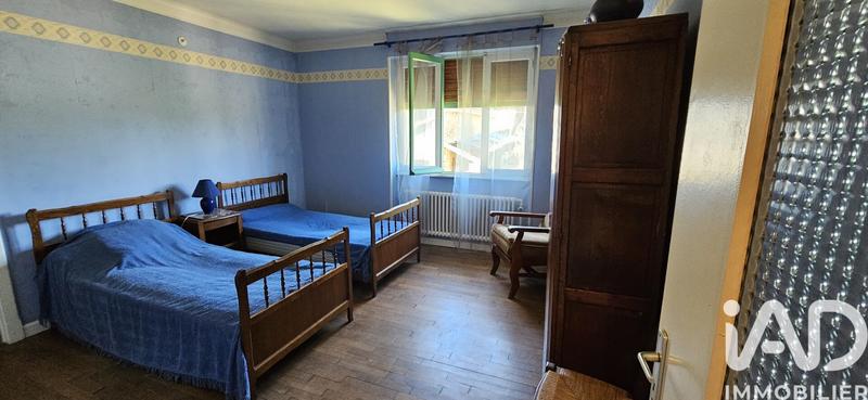 Maison - 140 m² - 5 pièces