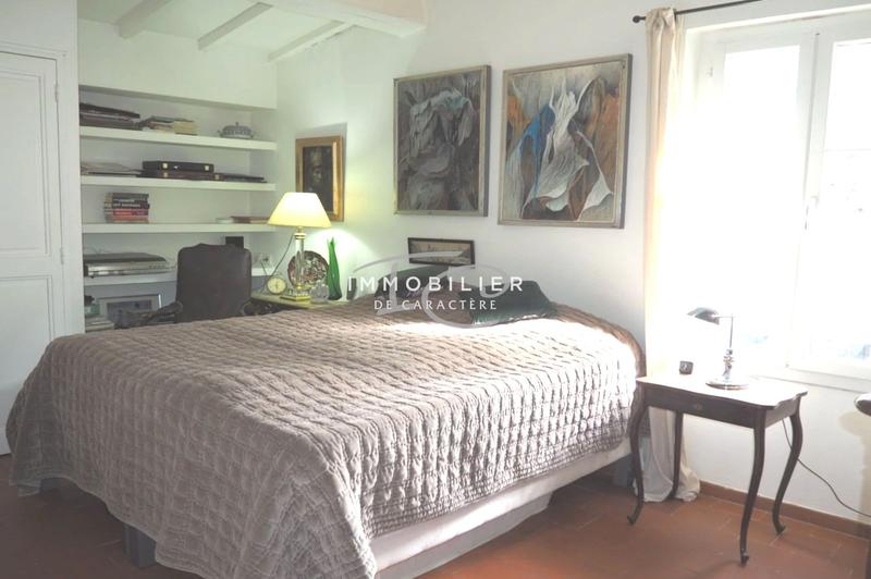 Maison de village - 200 m² - 9 pièces