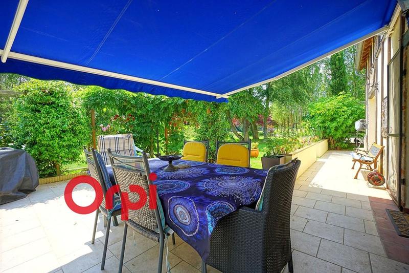 Maison - 220 m² - 9 pièces