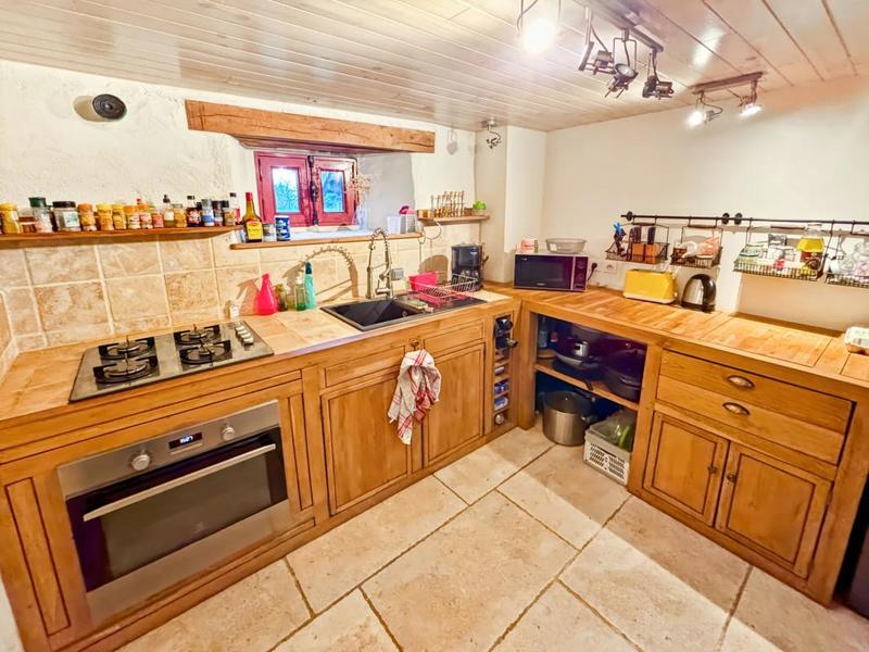 Maison - 140 m² - 5 pièces