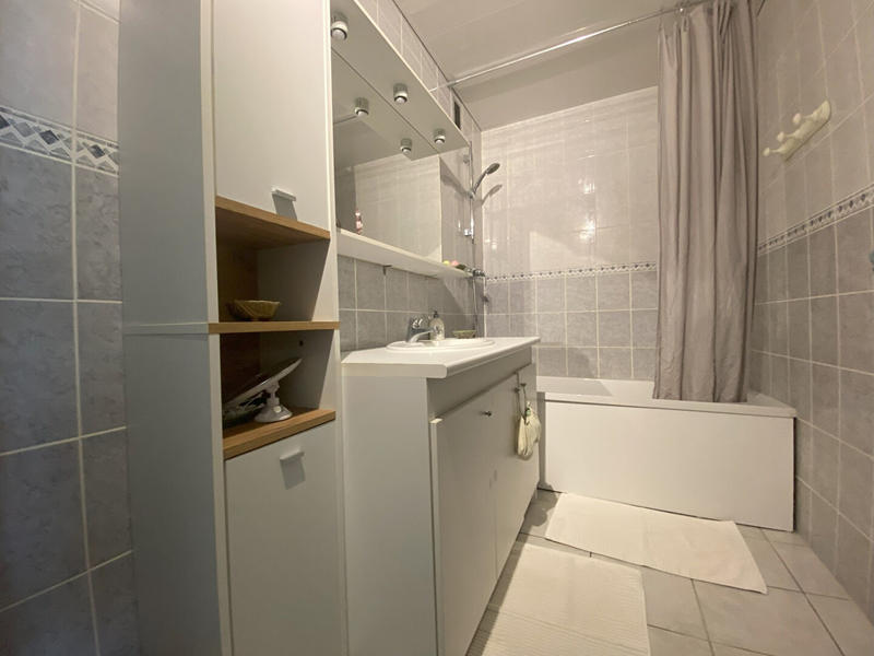 Appartement - 94 m² - 5 pièces