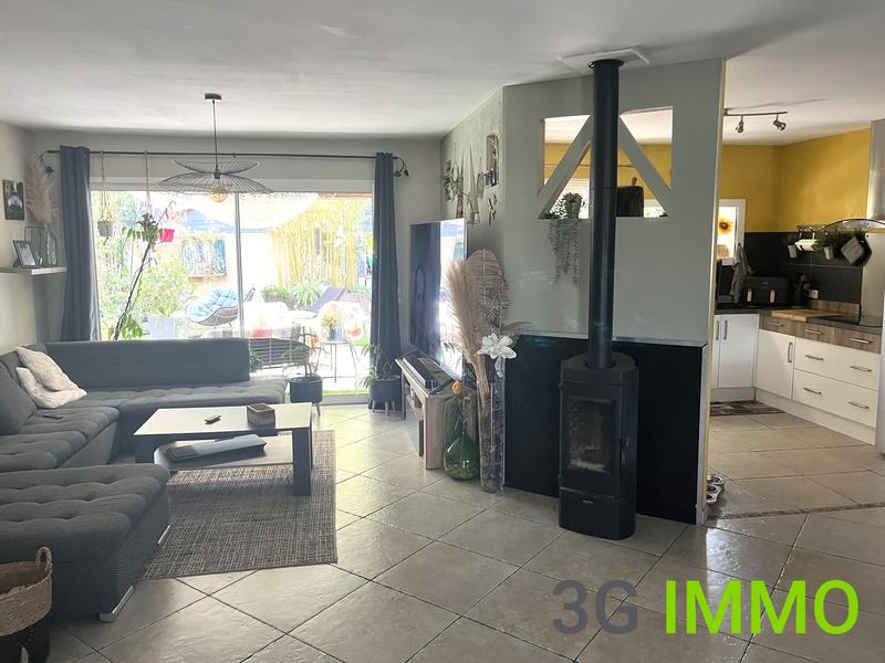 Maison - 102 m² - 4 pièces